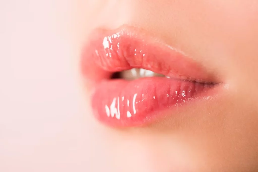 Hydra gloss lips, Immerse yourself in the world of long-lasting results and satisfied customers.
